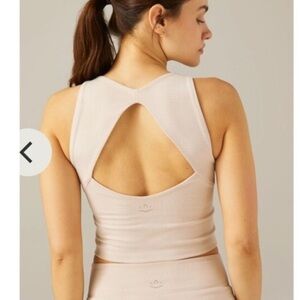 Beyond Yoga Cream Cutout Back Top
